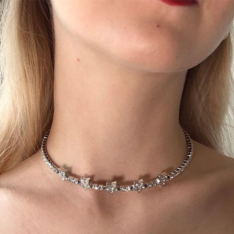Full Rhinestone Shining Star Female Term Circle Fashion Chokers Necklace Five-pointed Star Boutique Crystal Choker collar
Full Rhinestone Shining Star Female Term Circle Fashion Chokers Necklace Five-pointed Star Boutique Crystal Choker collar