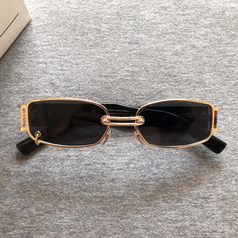 2020 Brand New Korean GM Designer Sunglasses Personality Women Metal Sun glasses Classic Lady Small Frame Retro Sunglasses GW002
2020 Brand New Korean GM Designer Sunglasses Personality Women Metal Sun glasses Classic Lady Small Frame Retro Sunglasses GW002
