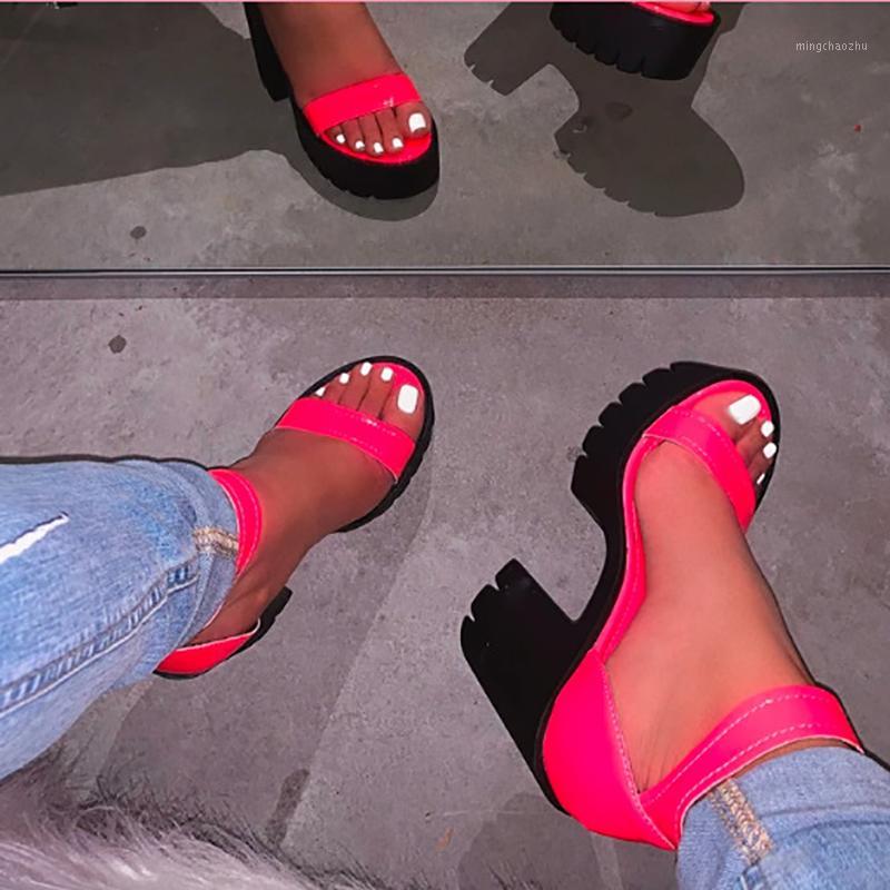Fashion sexy Roman style women's sandals Solid color buckle PVC sole material with women's sandals 3-5cm high 37-41 size1, Black
Fashion sexy Roman style women's sandals Solid color buckle PVC sole material with women's sandals 3-5cm high 37-41 size1, Black