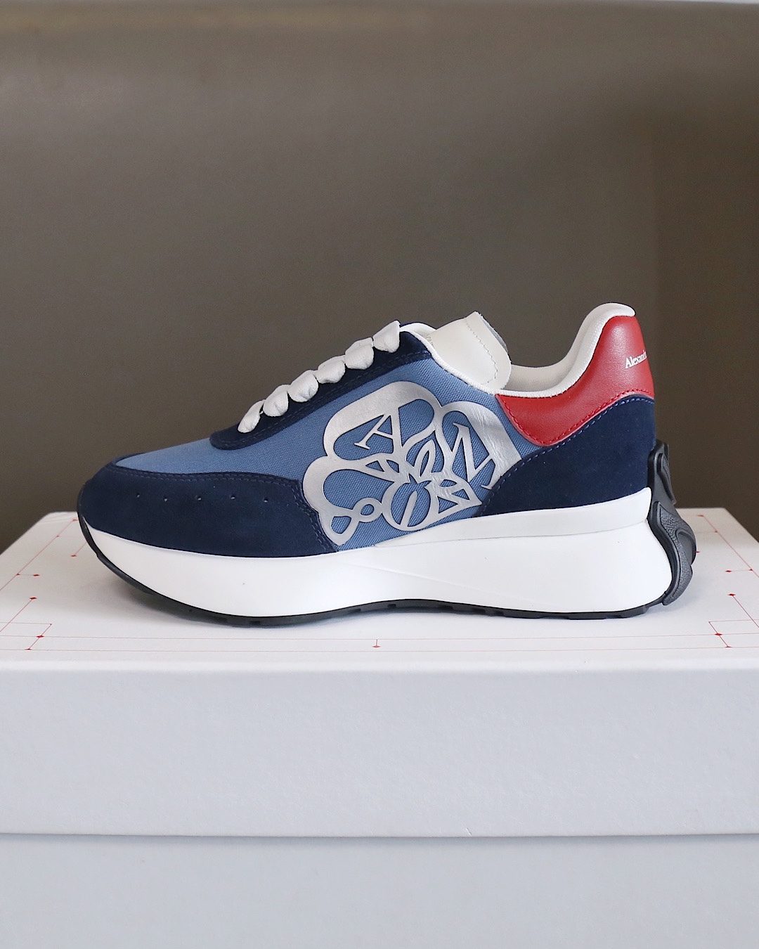 2022 spring new arrival mens luxury designer wonderful Sneaker Casual designer shoes ~ high quality Mens Shoes sneakers, Multi 1
2022 spring new arrival mens luxury designer wonderful Sneaker Casual designer shoes ~ high quality Mens Shoes sneakers, Multi 1