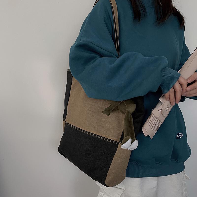 YANIGELAN Large Casual Patchwork Handbags Ladies Nylon Stitching Shoulder Messenger Bags Ins Large Capacity Travel Shopping Pack, Brown
YANIGELAN Large Casual Patchwork Handbags Ladies Nylon Stitching Shoulder Messenger Bags Ins Large Capacity Travel Shopping Pack, Brown