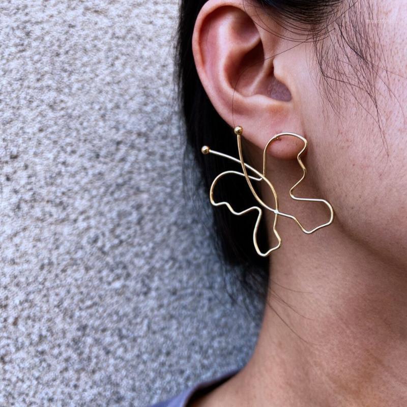 2020 Oversize Butterfly Earrings for Women Girls Fashion Simple Exaggerated Metal Big Stud Earring Female Statement Jewelry1
2020 Oversize Butterfly Earrings for Women Girls Fashion Simple Exaggerated Metal Big Stud Earring Female Statement Jewelry1
