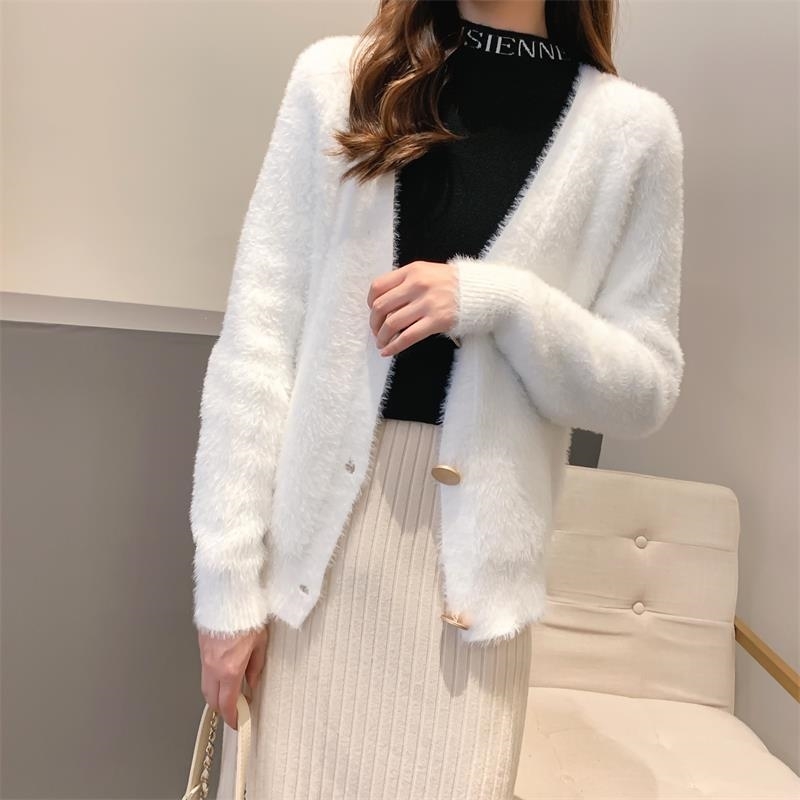 Cardigan Women Coat Jacket Pink White Apricot Winter Korean Sweater Women Loose Imitation Mink Velvet V-neck Knit Button 201203, Dark green
Cardigan Women Coat Jacket Pink White Apricot Winter Korean Sweater Women Loose Imitation Mink Velvet V-neck Knit Button 201203, Dark green