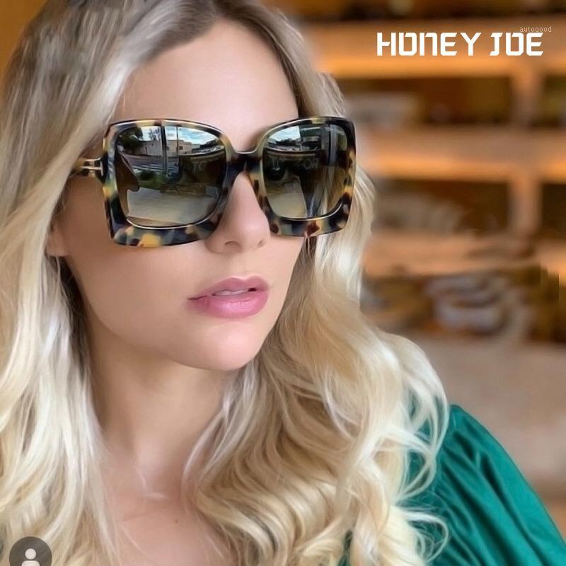 Sunglasses Fashion Oversized Women Brand Designer Plastic Female Big Frame Gradient Sun Glasses UV400 Gafas De Sol Mujer1
Sunglasses Fashion Oversized Women Brand Designer Plastic Female Big Frame Gradient Sun Glasses UV400 Gafas De Sol Mujer1