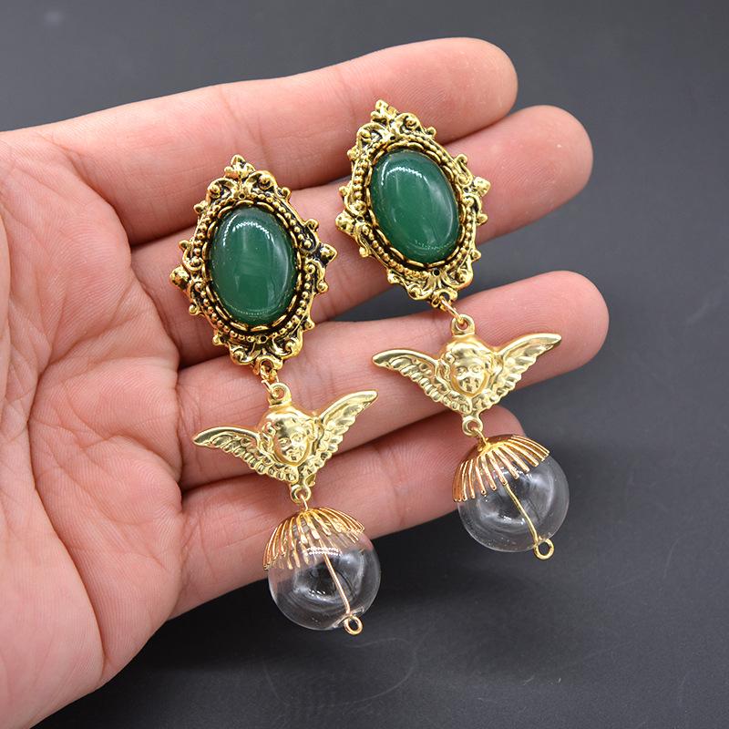 European And American Baroque Vintage Crystal Ball Angel And Earrings Gothic Style Exaggerated Flower Show Jewelry Woman
European And American Baroque Vintage Crystal Ball Angel And Earrings Gothic Style Exaggerated Flower Show Jewelry Woman