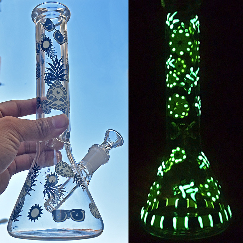 10.5 inches Glow in the dark beaker glass bong dab rig glass water pipe honeycomb recycler bongs Hookah with glass oil burner pipe
10.5 inches Glow in the dark beaker glass bong dab rig glass water pipe honeycomb recycler bongs Hookah with glass oil burner pipe