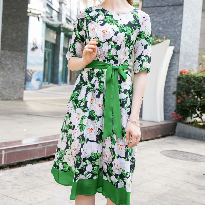 Vintage Printing Flowers Elegant Waistband Thin Sleeves High Quality Dress Silk of Women New Spring and Summer Vs7v, Green
Vintage Printing Flowers Elegant Waistband Thin Sleeves High Quality Dress Silk of Women New Spring and Summer Vs7v, Green