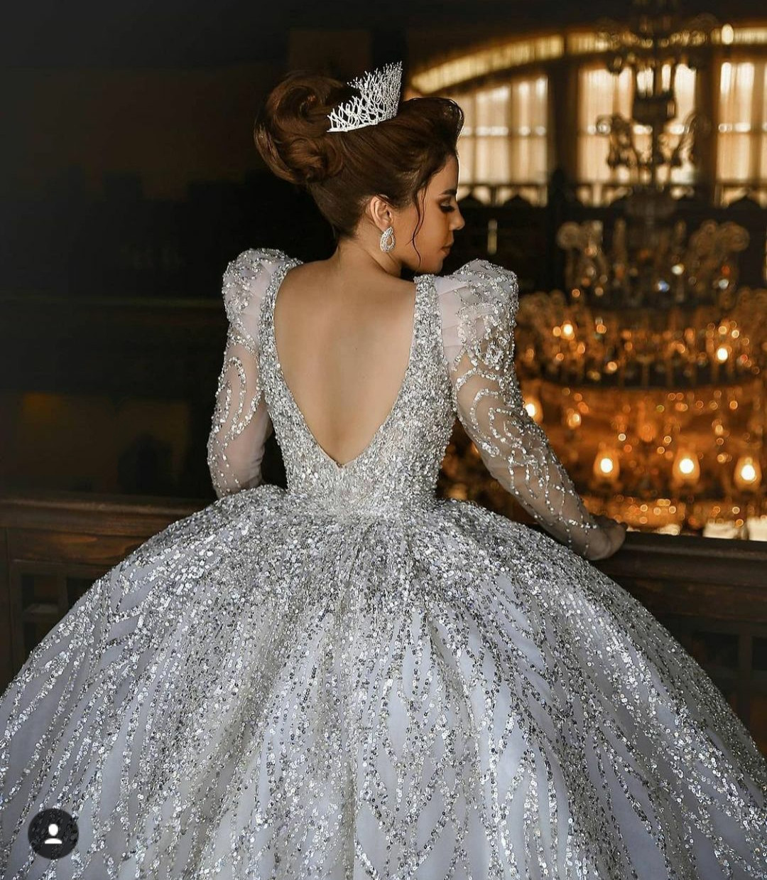 2020 Dubai Plus Size Wedding Dresses V Back Lace Sequined Luxury Bridal Gowns Crystal Beads robes de mariée
