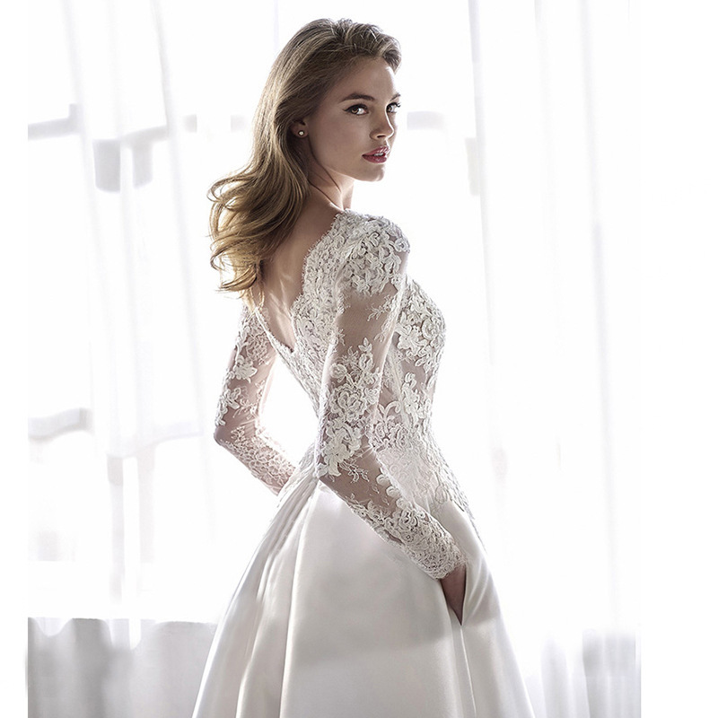 2022 Graceful Lace A Line Wedding Dress Long Sleeve Satin Bridal Gowns With Pockets Sexy Open Back Illusion Top Vestidos Simple Boho Beach Bride Dress
