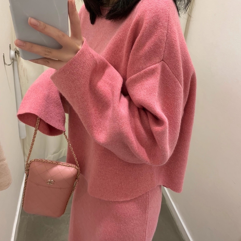 Elegant Ladies Solid Cashmere Sweater Skirt 2 Piece Set Women Fashion O Neck Long Sleeve Knitted Pullovers Suits Winter 201130, Pink suit
Elegant Ladies Solid Cashmere Sweater Skirt 2 Piece Set Women Fashion O Neck Long Sleeve Knitted Pullovers Suits Winter 201130, Pink suit