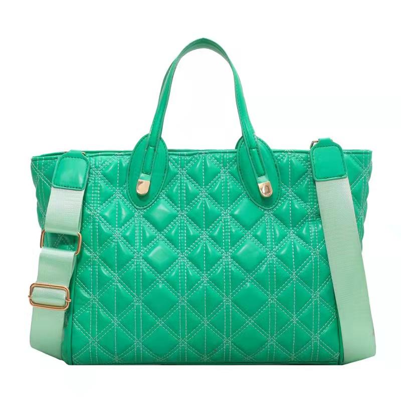 Evening Bags Big PU Leather Green Black Shoulder Crossbody Bag Designer Women Quilted Satchel Totes 2022 Large Capacity Top Handle Handbag
Evening Bags Big PU Leather Green Black Shoulder Crossbody Bag Designer Women Quilted Satchel Totes 2022 Large Capacity Top Handle Handbag