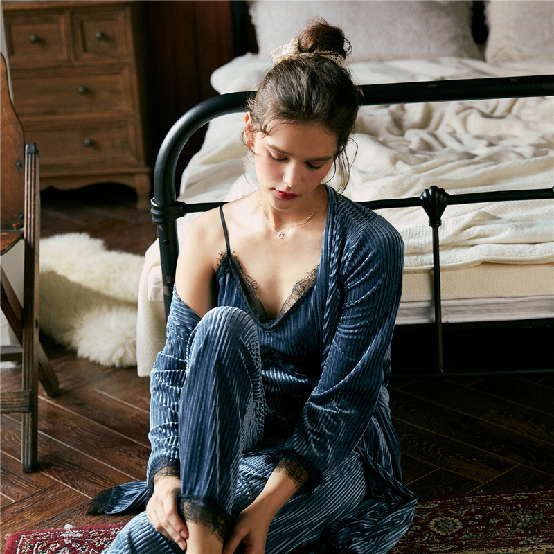 JULY'S SONG Velvet Pajamas Sexy Lace Women Autumn Winter Warm Pajamas Set Women Sleepwear Sleeveless Strap Nightwear Robe Set 201113