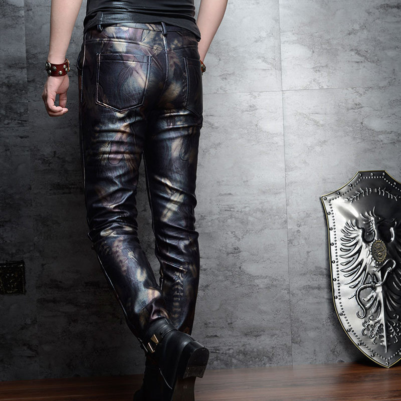 2 Colors Fashion Faux Leather Pants for Men Slim Skinny PU Leather Pants Men High Quality Zipper Faux Leather Pencil Pants 201118