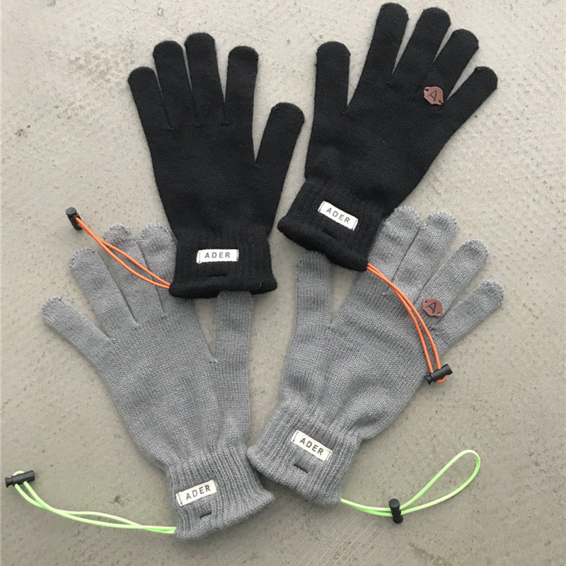 2021 New Ader Error Gloves Men Women Knitted Adererror Mittens Colored Drawstring Sewing Mitts Marking D3xq
2021 New Ader Error Gloves Men Women Knitted Adererror Mittens Colored Drawstring Sewing Mitts Marking D3xq