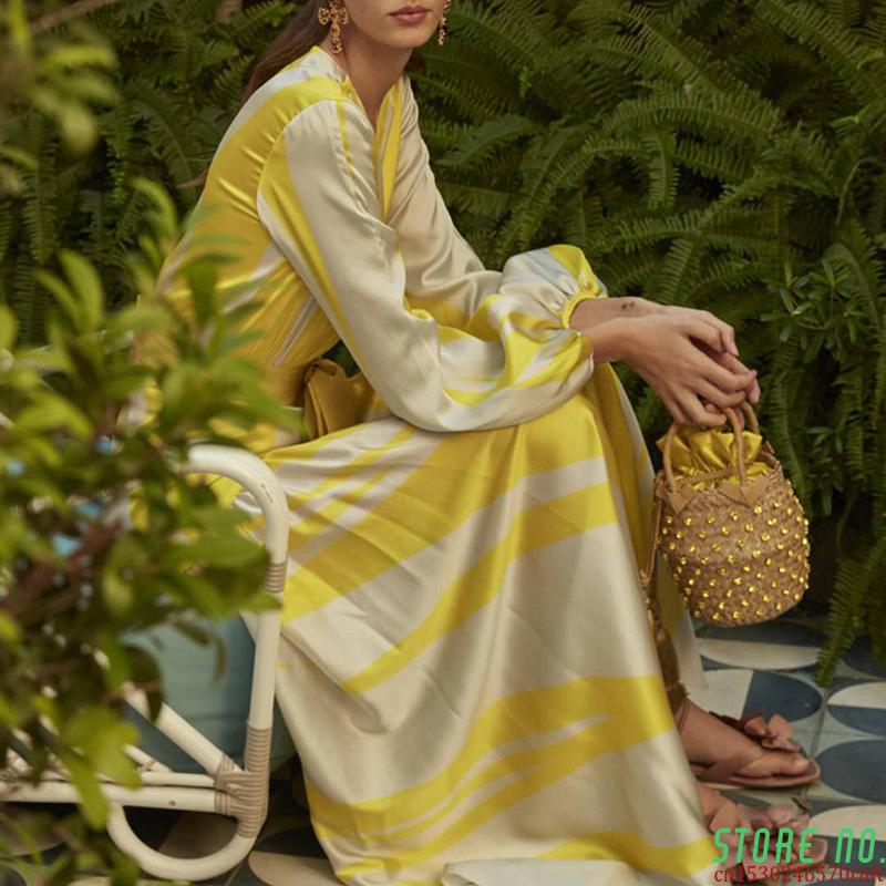 Vinatge Print Women Dresses V Neck Lantern Long Sleeve High Waist Lace Up Bow Hit Color Ruched Maxi Dress Female, Yellow
Vinatge Print Women Dresses V Neck Lantern Long Sleeve High Waist Lace Up Bow Hit Color Ruched Maxi Dress Female, Yellow