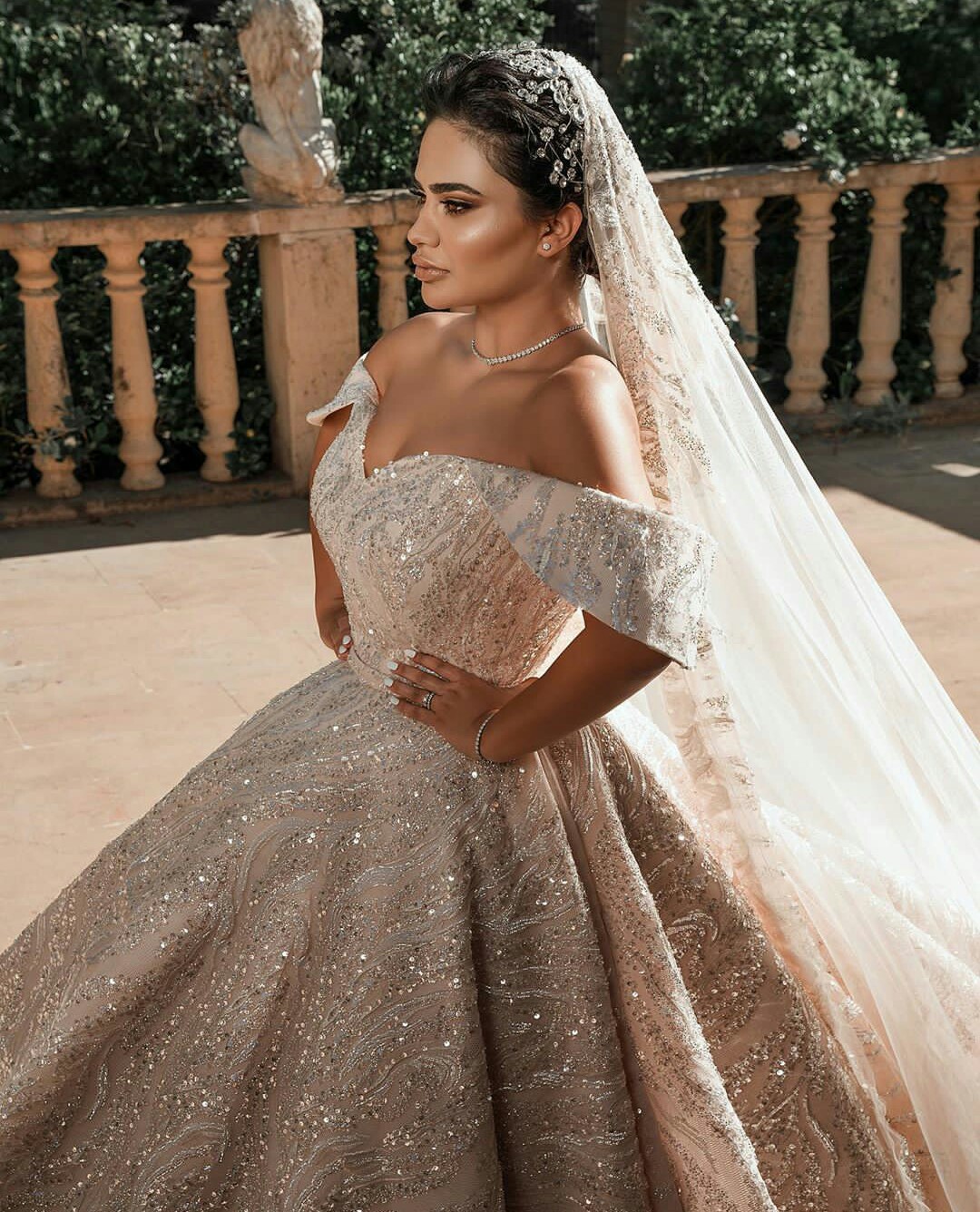 Off Shoulder Royal Wedding Dresses Plus Size Sequined Dubai Luxury vestidos de novia 2021 Customize Bridal Gowns