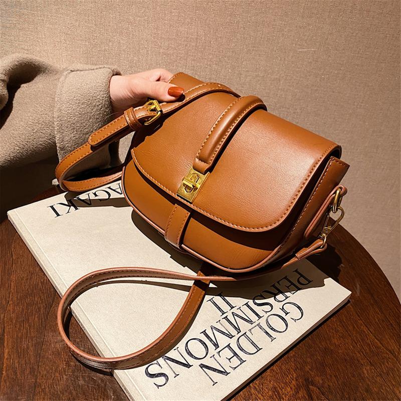 High Quality Leather Saddle Bags Women Shoulder Crossbody Bags 2021 New Brand Design Totes Female Purses Ladies Messenger, Brown
High Quality Leather Saddle Bags Women Shoulder Crossbody Bags 2021 New Brand Design Totes Female Purses Ladies Messenger, Brown