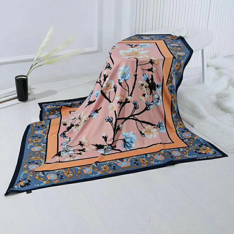 100% Twill Silk Scarf Women Print Shawl Echarpe Fourlard Femme Square Scarves For Women Hijab Bandanas Bufandas Mujer 130*130cm 
100% Twill Silk Scarf Women Print Shawl Echarpe Fourlard Femme Square Scarves For Women Hijab Bandanas Bufandas Mujer 130*130cm