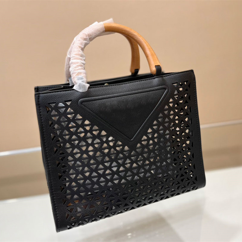 New Designer Women Hollow Womens Totes Bags High-end and Stylish Exquisite Large Capacity Shoping bag Luxurys Designers Summer Vacation Prad Travel Handbag, Customize
New Designer Women Hollow Womens Totes Bags High-end and Stylish Exquisite Large Capacity Shoping bag Luxurys Designers Summer Vacation Prad Travel Handbag, Customize
