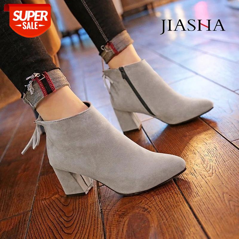 Plush ankle boots women shoes 2020 fashion solid flock high heels women snow boots ladies shoes ZIP pointed toe winter #ng6n, Black
Plush ankle boots women shoes 2020 fashion solid flock high heels women snow boots ladies shoes ZIP pointed toe winter #ng6n, Black