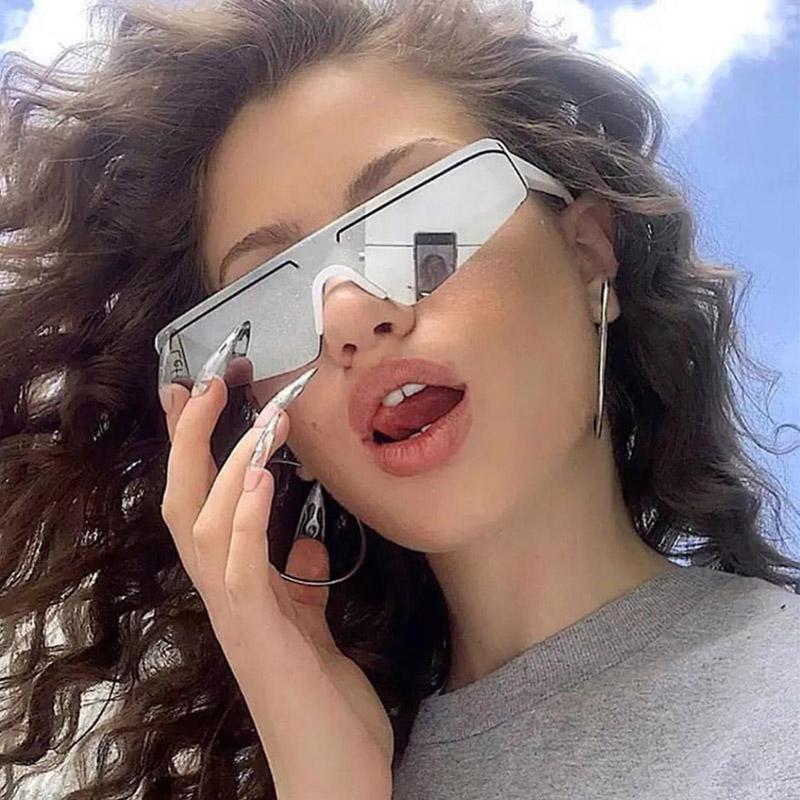 Unisex Flat Top One Piece Sunglasses Women Men Vintage Luxury White Silver Sun Glasses For Female UV400 Cat Eye
Unisex Flat Top One Piece Sunglasses Women Men Vintage Luxury White Silver Sun Glasses For Female UV400 Cat Eye