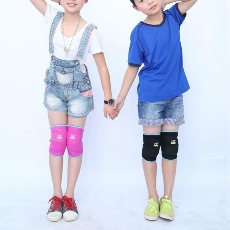 1 Pair Kids Children Thickening Sports Knee Pads Support Dance Cycling Football Basketball Non-slip Kneepad Protector Guard1, Red with grey edge
1 Pair Kids Children Thickening Sports Knee Pads Support Dance Cycling Football Basketball Non-slip Kneepad Protector Guard1, Red with grey edge