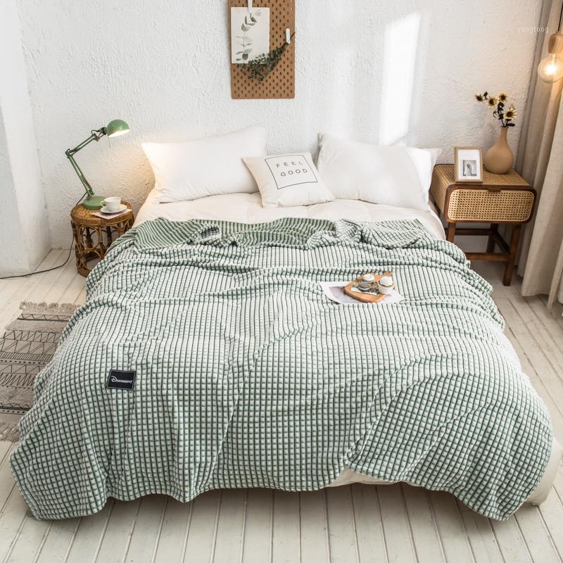 Fleece Throw Blanket on The Bed Soft Flannel for Sofa Bedspread lattice plaid decor Thin Quilt1
Fleece Throw Blanket on The Bed Soft Flannel for Sofa Bedspread lattice plaid decor Thin Quilt1