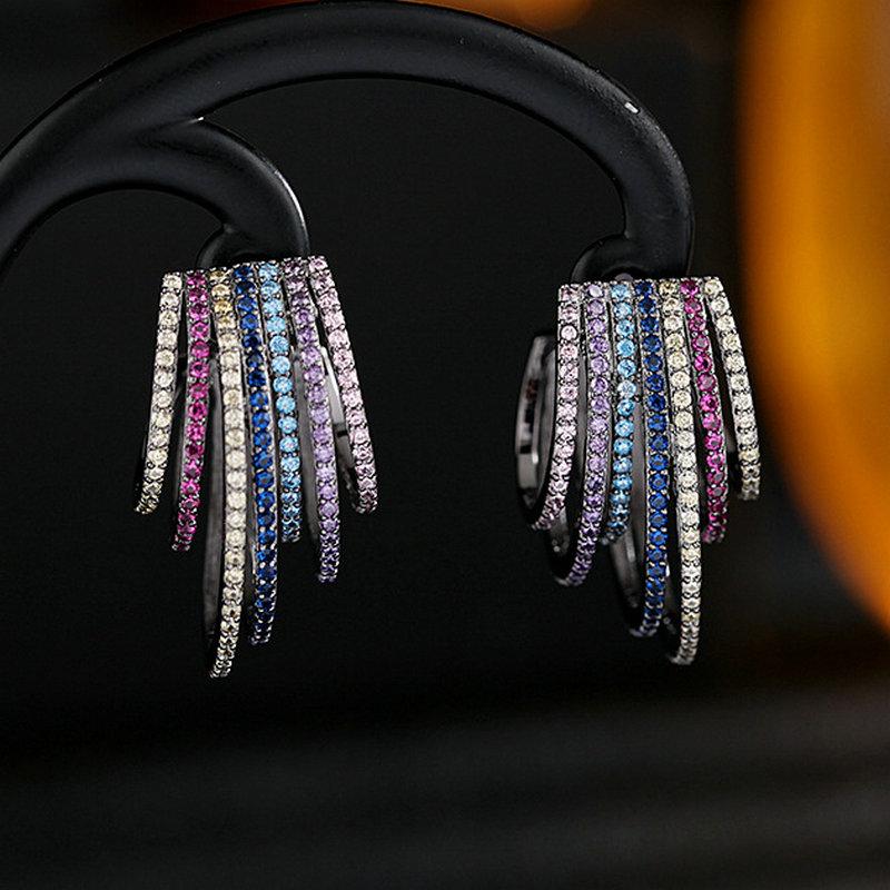 Stud 1pair Sexy Woman Black Gold Earrings Fully-jewelled CZ Luxury Hyperhole Fashion Jewelry
Stud 1pair Sexy Woman Black Gold Earrings Fully-jewelled CZ Luxury Hyperhole Fashion Jewelry