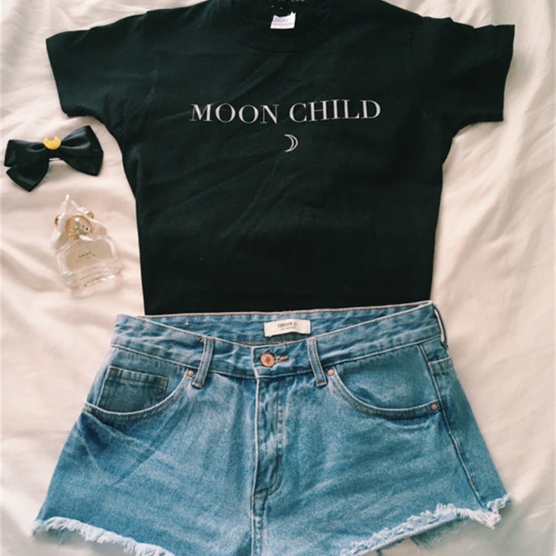 OKOUFEN MOON CHILD T-Shirt fashion hipster cool Top Tumblr Tees Women summer graphic High Quality cotton clothing Hip Hop shirts Y200111, White black words
OKOUFEN MOON CHILD T-Shirt fashion hipster cool Top Tumblr Tees Women summer graphic High Quality cotton clothing Hip Hop shirts Y200111, White black words