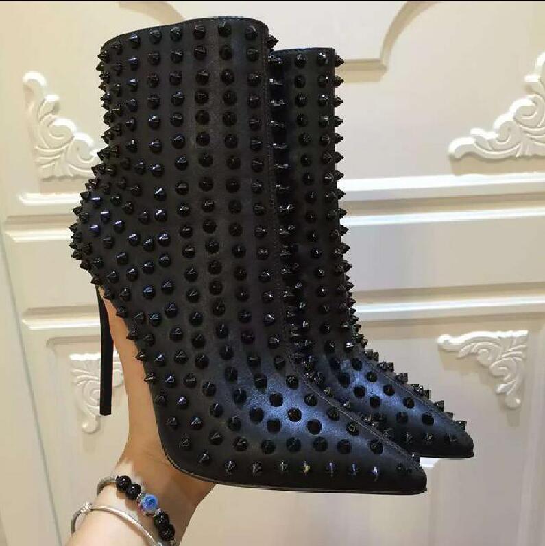 2020 So Kate Big Size Sexy Full Studs Stilettos Ankle Boots Thin High Heels Red Bottom boots Pointy Toe Black Leather Women Boots with box, Colour1
2020 So Kate Big Size Sexy Full Studs Stilettos Ankle Boots Thin High Heels Red Bottom boots Pointy Toe Black Leather Women Boots with box, Colour1