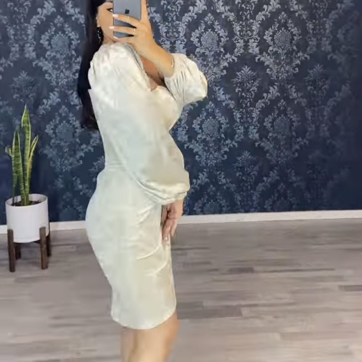 Black Velvet Cocktail Dresses Dubai Party Arabic Women Long Puff Sleeves Straight Short Prom Dress Middle East Party Gowns