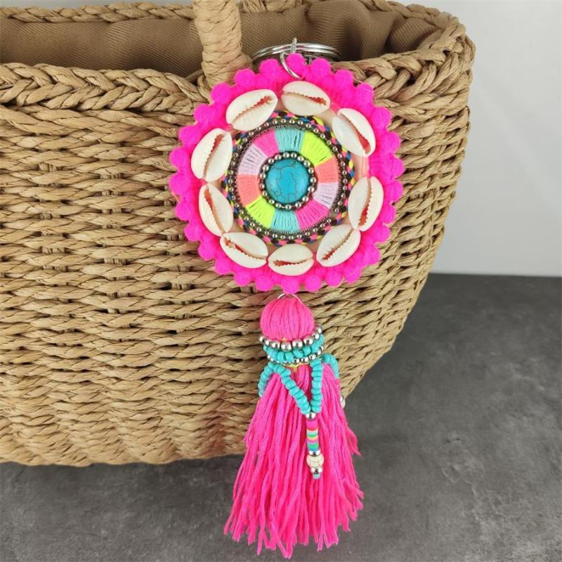bohemia Shell Handmade pom tassel keychain bag charm women's boho jewelry keyholder keyring for women party gift dropshipping
bohemia Shell Handmade pom tassel keychain bag charm women's boho jewelry keyholder keyring for women party gift dropshipping