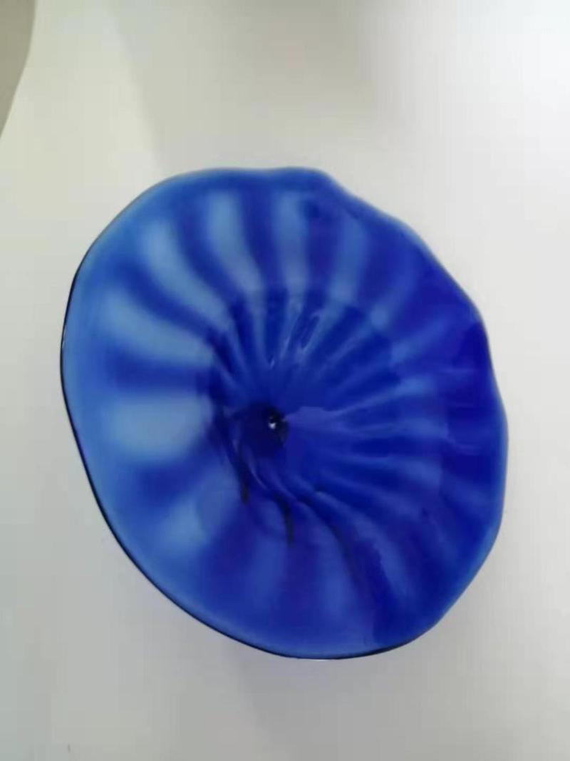 Hand blown wall plate decorative art glass Wall Light Decorative glass hotel plates1
Hand blown wall plate decorative art glass Wall Light Decorative glass hotel plates1