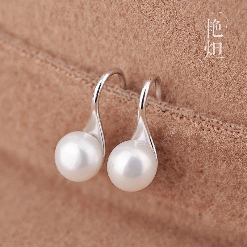 Hoop Earrings 925 Sterling Silver Can Be Sterilized Unique Silver Noble Jewelry Excellent Pearl Simple Earring Women Real
Hoop Earrings 925 Sterling Silver Can Be Sterilized Unique Silver Noble Jewelry Excellent Pearl Simple Earring Women Real