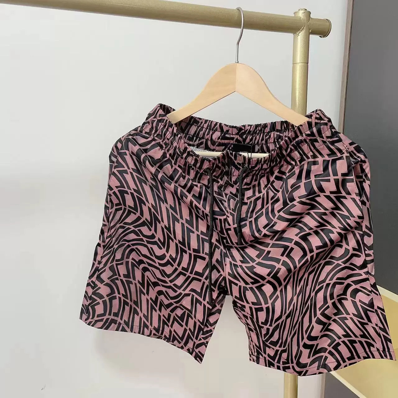 Mens Shorts Summer Designers Casual Sports 2023 Fashion Quick Drying Men Beach Pants Black and White Asian Size M-XXXL
Mens Shorts Summer Designers Casual Sports 2023 Fashion Quick Drying Men Beach Pants Black and White Asian Size M-XXXL