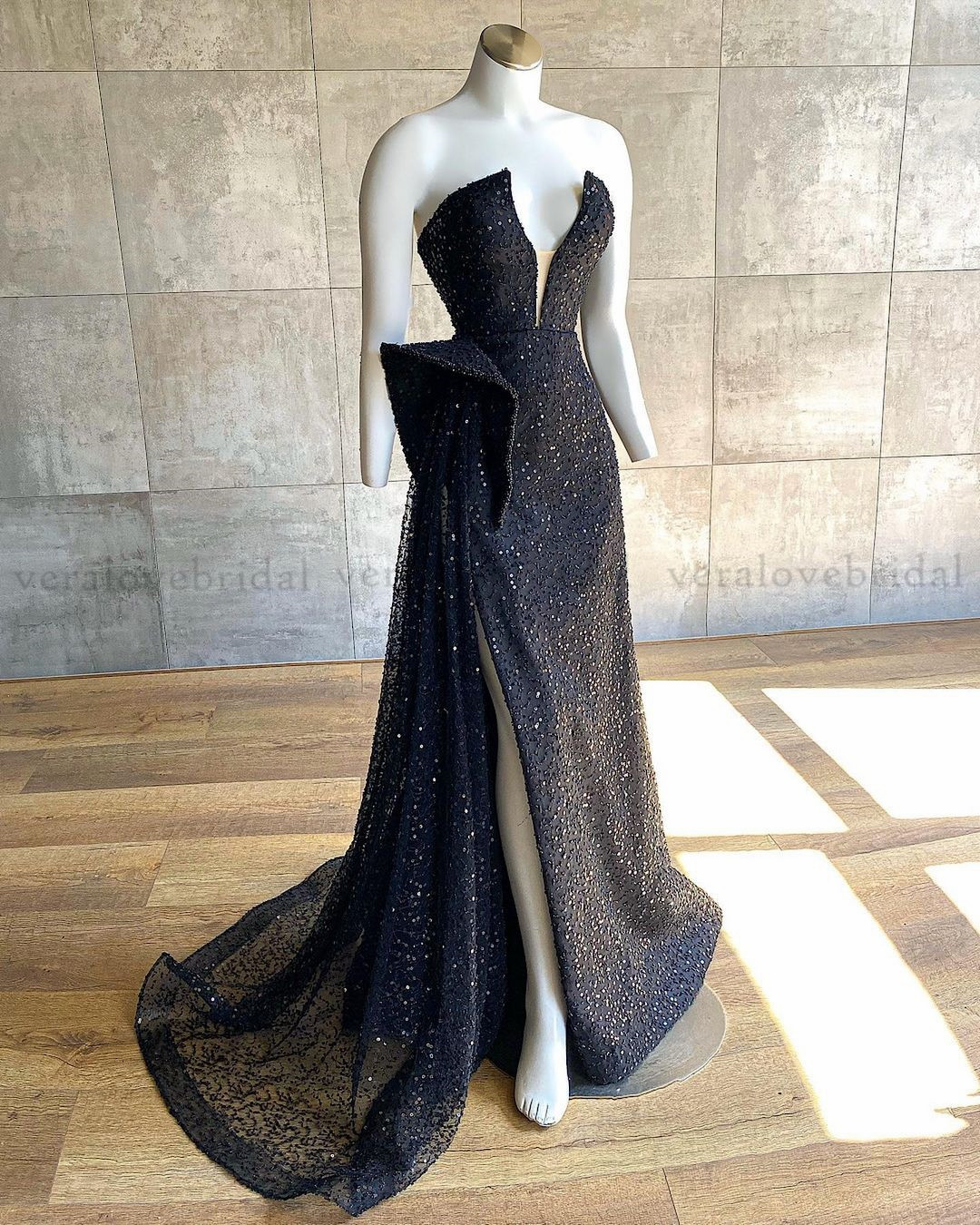 Sexy Black Sequins Mermaid Formal Evening Dresses 2021 Aso Ebi Prom Party Gowns Off Shoulder Applique Robe De Soirée De Mariage, Hunter
Sexy Black Sequins Mermaid Formal Evening Dresses 2021 Aso Ebi Prom Party Gowns Off Shoulder Applique Robe De Soirée De Mariage, Hunter