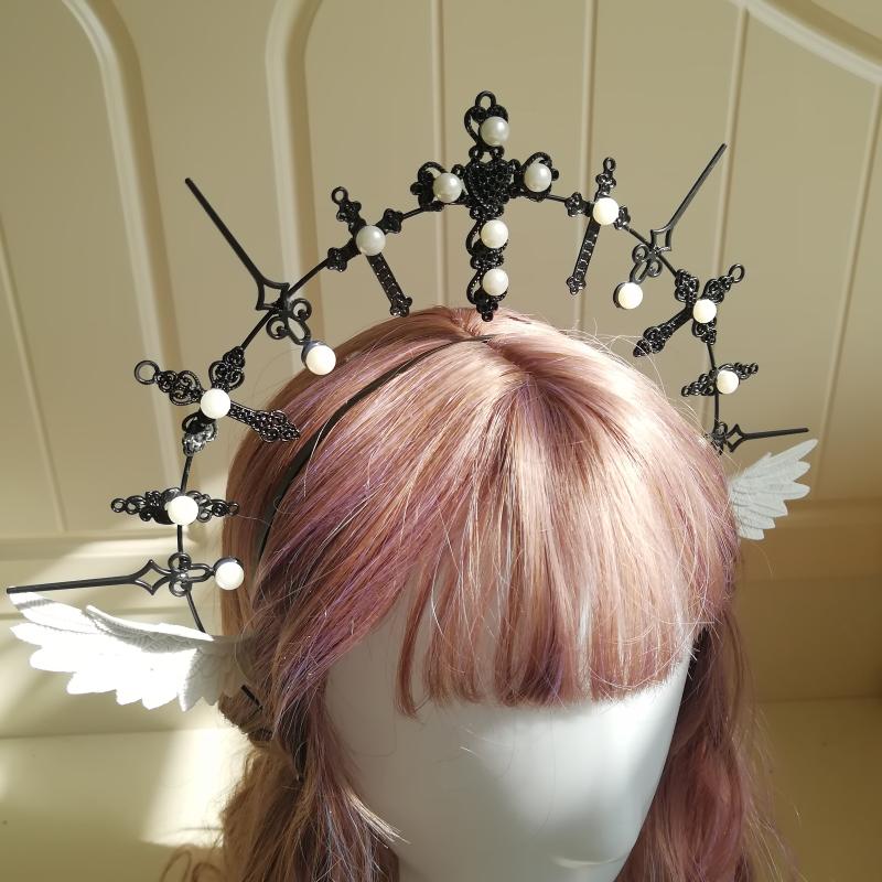 Baroque Tiara Notre Dame Halo Headdress Cosplay Goddess Virgin Mary Hair Crown Gothic Lolita Pearl Headwear Punk Props
Baroque Tiara Notre Dame Halo Headdress Cosplay Goddess Virgin Mary Hair Crown Gothic Lolita Pearl Headwear Punk Props