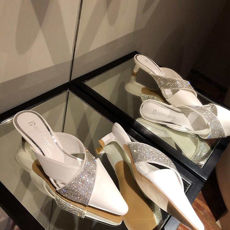 Fashion Women Slippers Round Toe Full Rhinestone Slides Shallow Slip On Mules Shoes Thin Mid Heels Fashion Flip Flops Black Shoe
Fashion Women Slippers Round Toe Full Rhinestone Slides Shallow Slip On Mules Shoes Thin Mid Heels Fashion Flip Flops Black Shoe