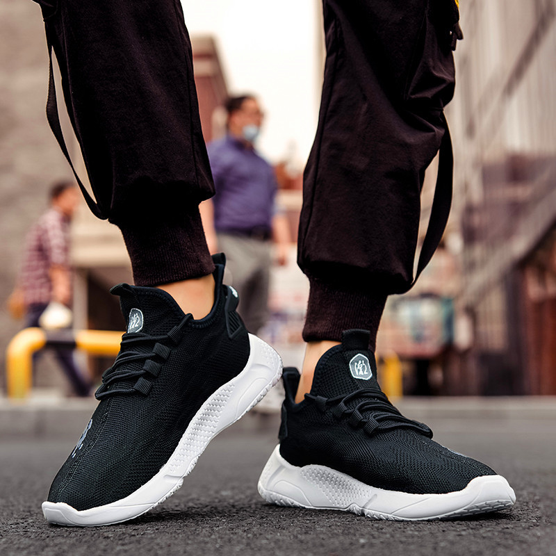 Top quality men's casual rubber high-quality running shoes, high-end sports, man's breathable wild mesh shoes, 124;black-124;
Top quality men's casual rubber high-quality running shoes, high-end sports, man's breathable wild mesh shoes, 124;black-124;