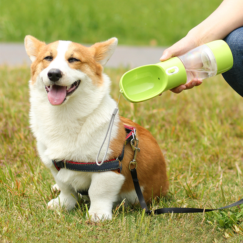 free shipping HOOPET Pet Feeder Portable Food Bottle Pets Outdoor Travel Drinking Dog Bowls Water Bowl for Dogs T200101