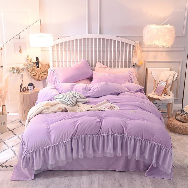 Solid color flannel Bedding Set king queen size girls Duvet Cover and Pillowcases lace Bed Linen1
Solid color flannel Bedding Set king queen size girls Duvet Cover and Pillowcases lace Bed Linen1