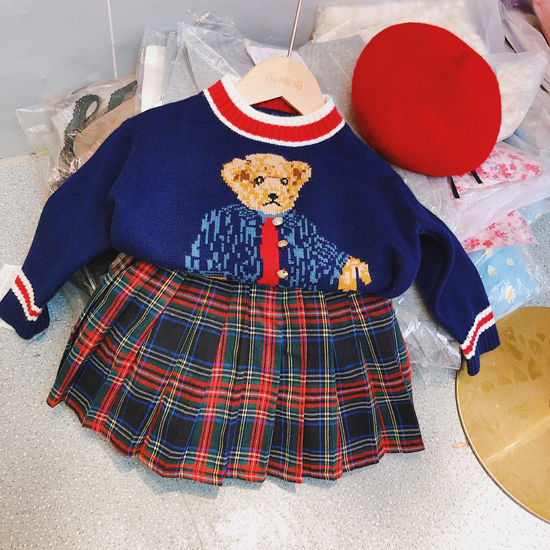 Kids Bear Sweater and Green Red Plaid Skirt for Girls Preppy Styles Clothes Outfit Set New Year Checked Boutique Clothes Y1117