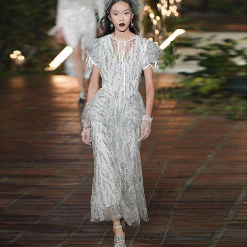 Runway Sexy Tulle Sequins Elegant Party Temperament Fine Fitting with Midi Dress High Quality Women Spring and Summer 35fz, Gray
Runway Sexy Tulle Sequins Elegant Party Temperament Fine Fitting with Midi Dress High Quality Women Spring and Summer 35fz, Gray