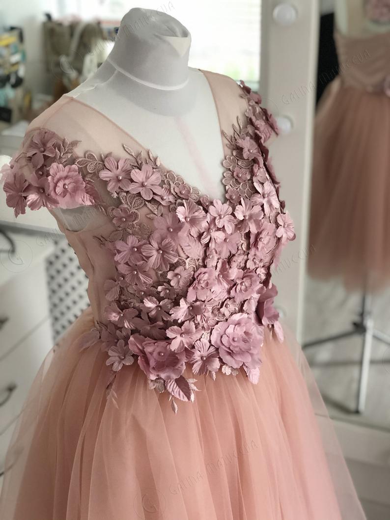 A Line 3D Floral Appliqued Flower Girl Dresses Cap Sleeve Lace Up Beaded V Neck Pageant Gowns Girls Birthday Party Dress