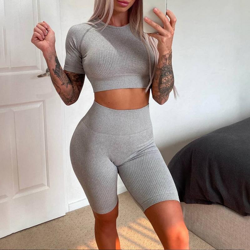 Seamless Yoga Set Women Short Sleeve Gym Clothing Breathable High Waisted Sportswear Striped Knitting Outfit Gym Wear Yoga Suit, Black
Seamless Yoga Set Women Short Sleeve Gym Clothing Breathable High Waisted Sportswear Striped Knitting Outfit Gym Wear Yoga Suit, Black