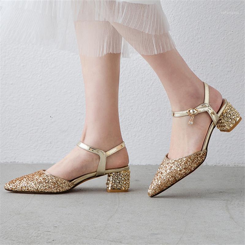 Luxury Summer Women Sandals Fashion High Quality Gold Silver Classic Sandal Lady Elegant Pointed Heels Party Wedding Shoes Woman1
Luxury Summer Women Sandals Fashion High Quality Gold Silver Classic Sandal Lady Elegant Pointed Heels Party Wedding Shoes Woman1