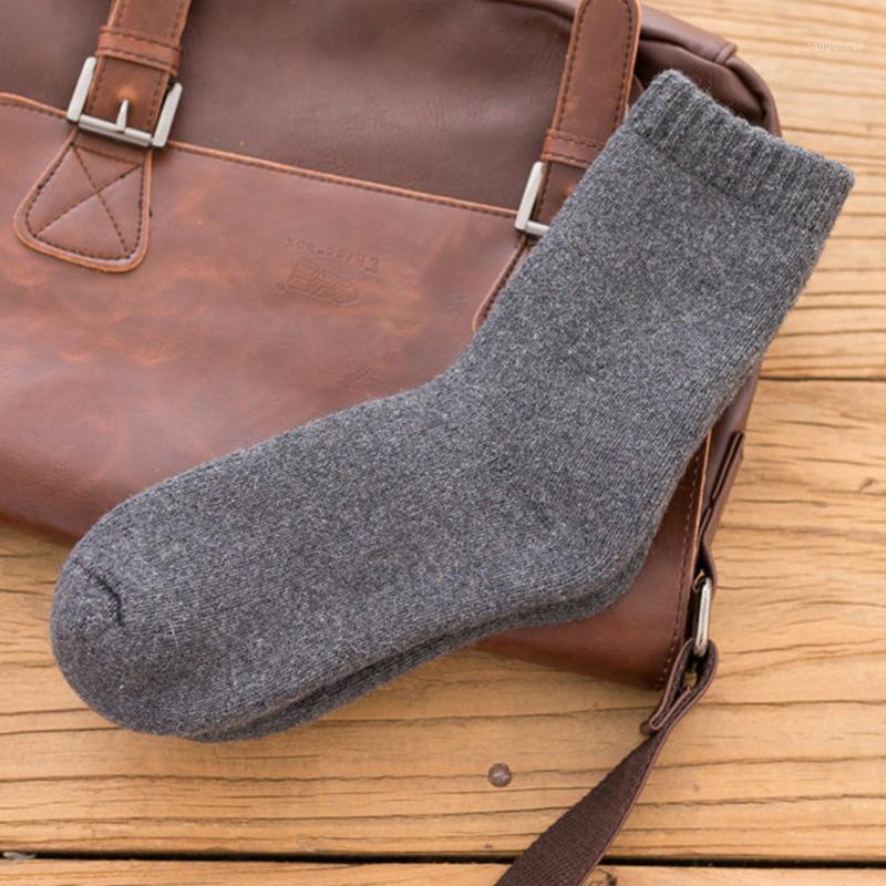 1 Pair Men Home Solid Comfortable Middle Tube Skating Skiing Socks Soft Winter Sport Non Slip Wear Resistant Outdoor Warm1, Black
1 Pair Men Home Solid Comfortable Middle Tube Skating Skiing Socks Soft Winter Sport Non Slip Wear Resistant Outdoor Warm1, Black