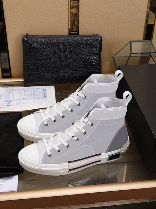 NEW 22SS Womens Mens Casual Canvas Sneakers Technical Leather Flowers Printed High Top Sneakers Dress Walking 23 Shoes des chaussures
NEW 22SS Womens Mens Casual Canvas Sneakers Technical Leather Flowers Printed High Top Sneakers Dress Walking 23 Shoes des chaussures