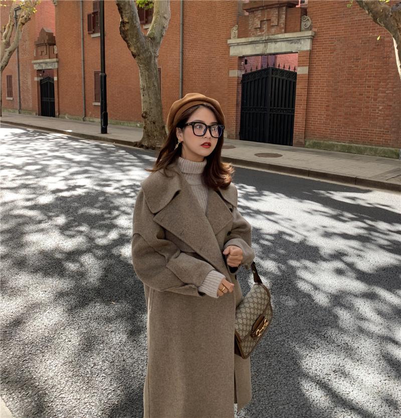 Naples doll brought cashmere double coat female long woollen coat in winter, See chart
Naples doll brought cashmere double coat female long woollen coat in winter, See chart