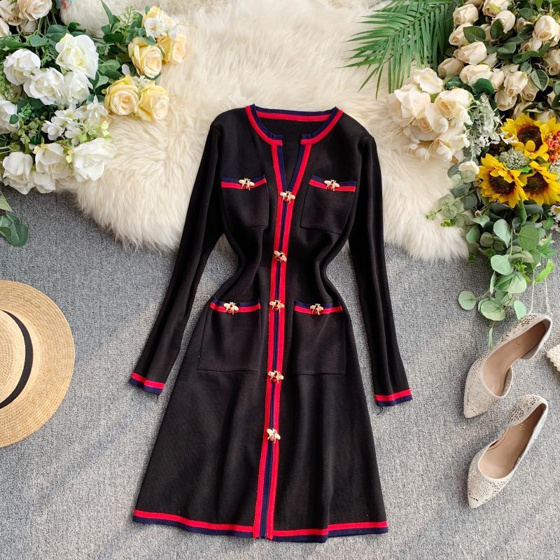 Contrast Colour Striped Knitted Women Mini Dress Autumn Winter Runway Bees Button V-Neck Long Sleeve Pocket Vintage Dress 210309